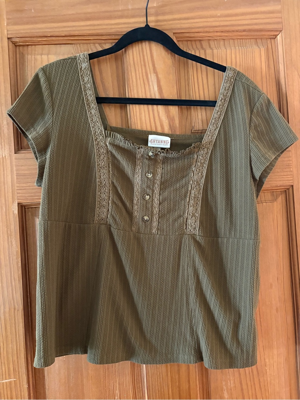 Shyanne green top